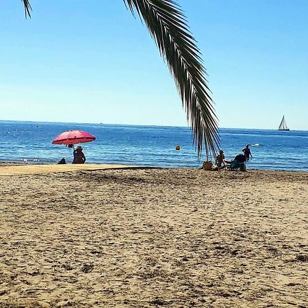 2 Bedroom'S Flat On The Beach, City Center, 1 Line 산타 폴라 외부 사진