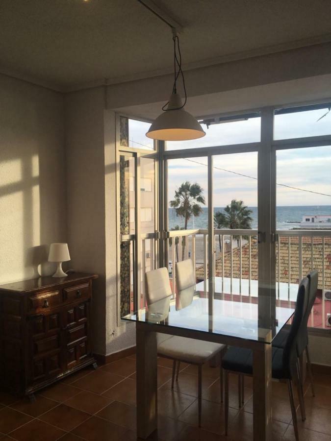 2 Bedroom'S Flat On The Beach, City Center, 1 Line 산타 폴라 외부 사진