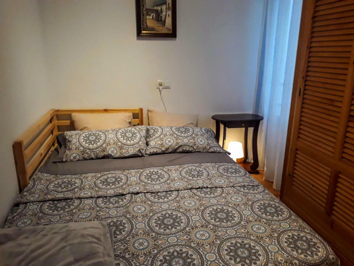 2 Bedroom'S Flat On The Beach, City Center, 1 Line 산타 폴라 외부 사진