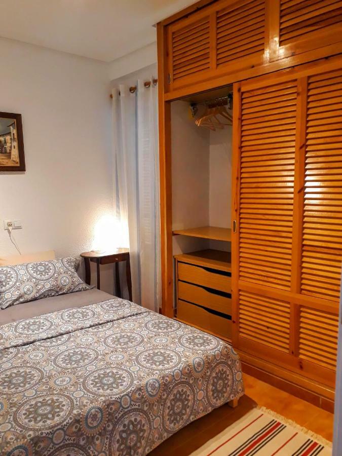 2 Bedroom'S Flat On The Beach, City Center, 1 Line 산타 폴라 외부 사진